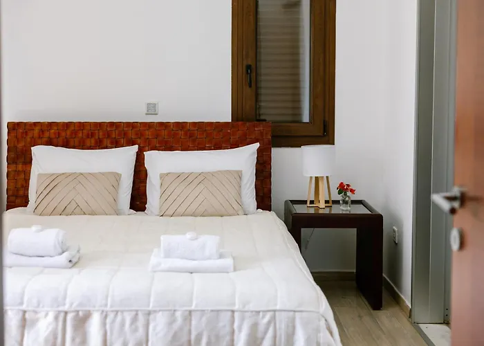 Modern 2Bedroom Penthouse Near Sea