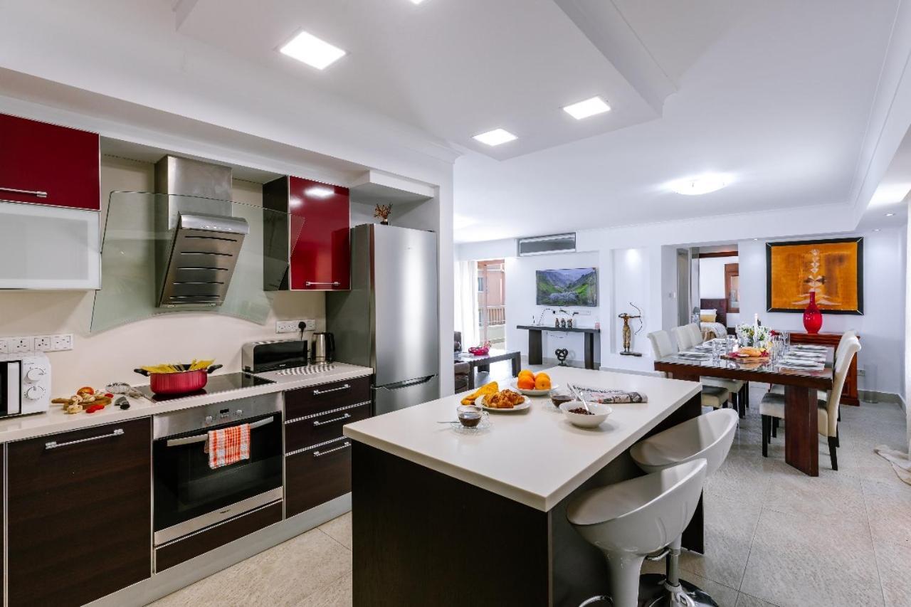 Modern 2bedroom Penthouse Near Sea Apartment Paphos